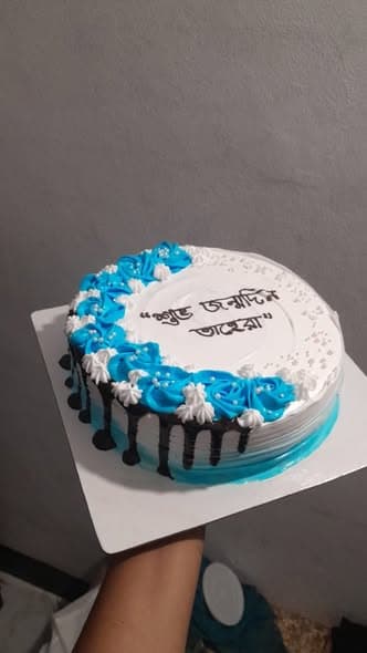 Vanilla sponge cake 2