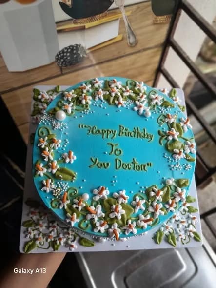 ভ্যানিলা স্পঞ্জ কেক – ব্লু ডেইজি গার্ডেন 2