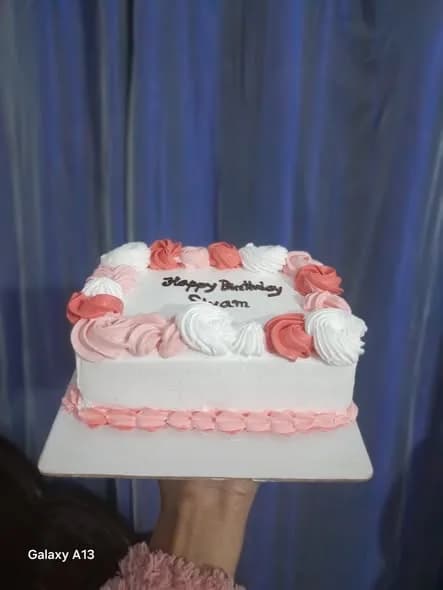 ভ্যানিলা স্পঞ্জ কেক – কোরাল পিংক রোজেট স্কয়ার