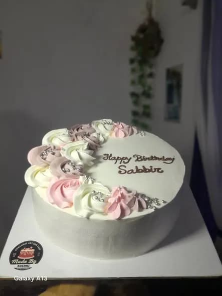 ভ্যানিলা স্পঞ্জ কেক – মভ হোয়াইট রোজেট ক্রিসেন্ট 2