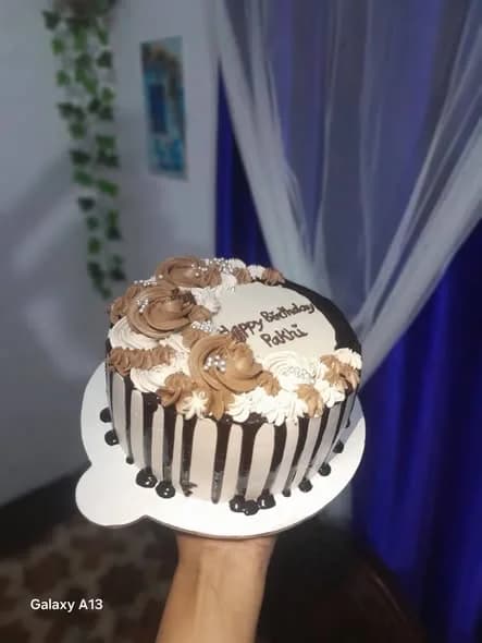 চকলেট কেক – মোকা রোজেট ক্রিসেন্ট ড্রিপ 3