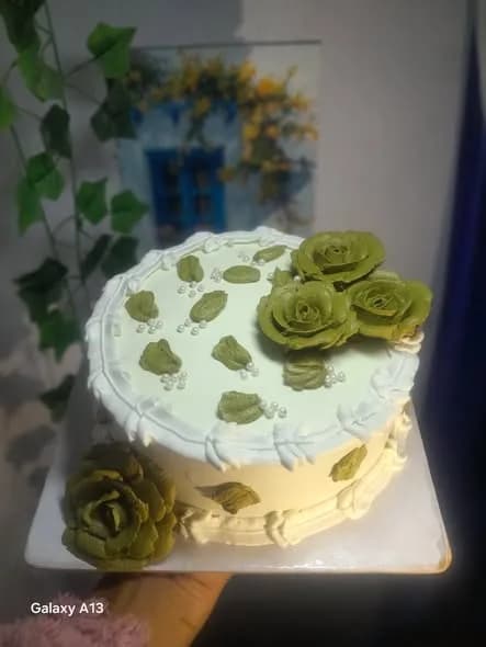 ভ্যানিলা স্পঞ্জ কেক – অলিভ গ্রিন রোজ ও পার্ল 3