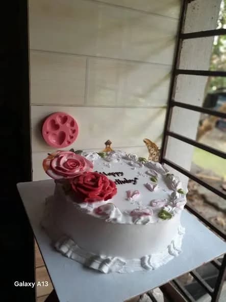 ভ্যানিলা স্পঞ্জ কেক – পিংক রেড বিগ রোজ 2