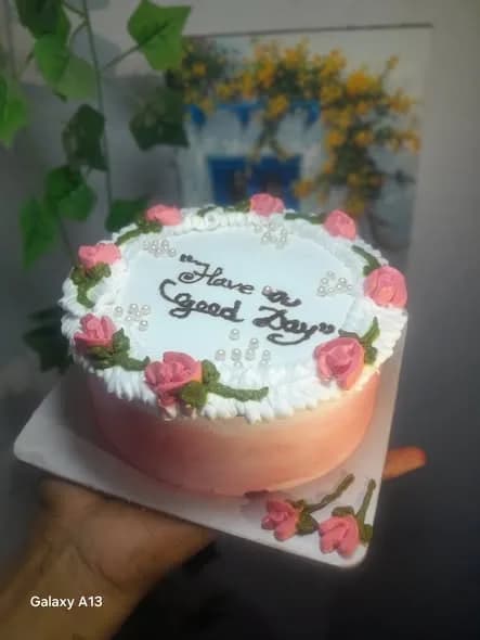 ভ্যানিলা স্পঞ্জ কেক – পিংক রোজবাড ও পার্ল রিং