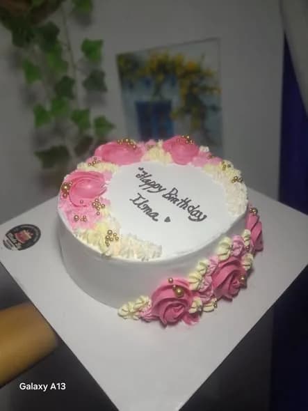 ভ্যানিলা স্পঞ্জ কেক – পিংক রোজেট ও গোল্ড বিডস হাফ রিং 4