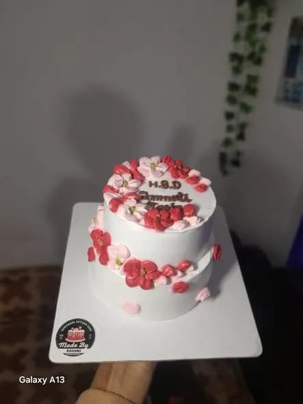 ভ্যানিলা স্পঞ্জ কেক – রেড পিংক ফুল দুই স্তর 2