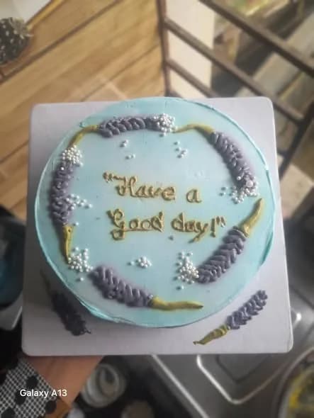 ভ্যানিলা স্পঞ্জ কেক – স্কাই ব্লু ল্যাভেন্ডার স্প্রিগ