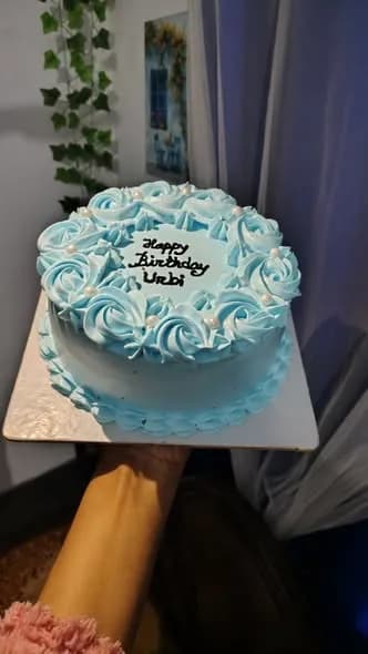 ভ্যানিলা স্পঞ্জ কেক – স্কাই ব্লু রোজেট ও পার্ল