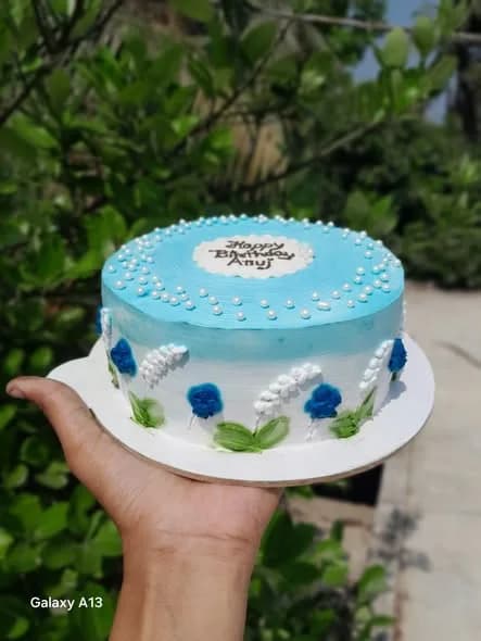 ভ্যানিলা স্পঞ্জ কেক – স্কাই ব্লু পার্ল ডট 3