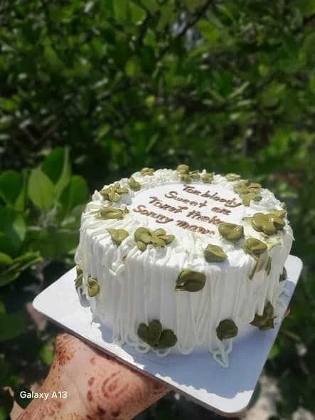 ভ্যানিলা স্পঞ্জ কেক – অলিভ গ্রিন পেটাল 2