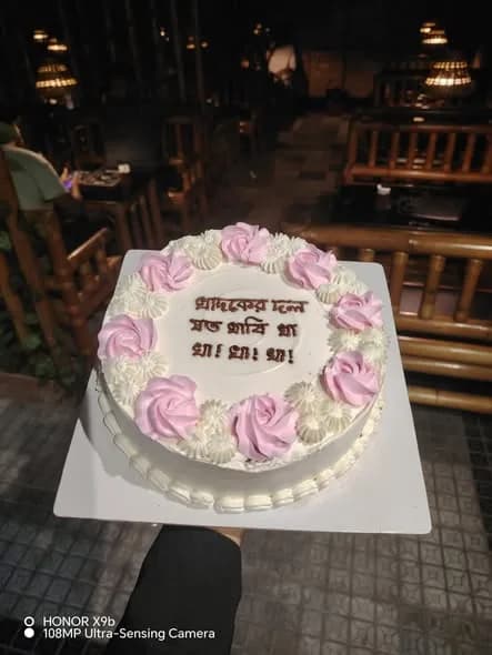 ভ্যানিলা স্পঞ্জ কেক – পিংক ও হোয়াইট রোজেট রিং 4