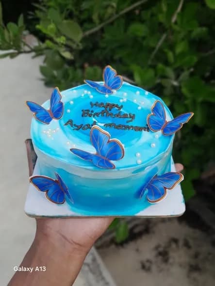 ভ্যানিলা স্পঞ্জ কেক – ব্লু বাটারফ্লাই কাটআউট 3