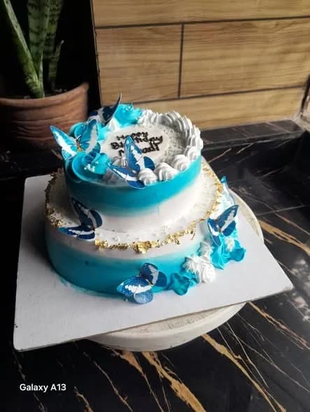 ভ্যানিলা স্পঞ্জ কেক – ব্লু বাটারফ্লাই দুই স্তর 2