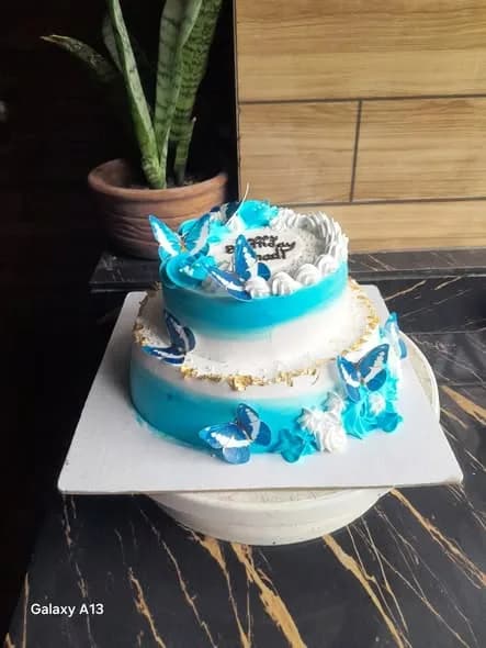 ভ্যানিলা স্পঞ্জ কেক – ব্লু বাটারফ্লাই দুই স্তর 3