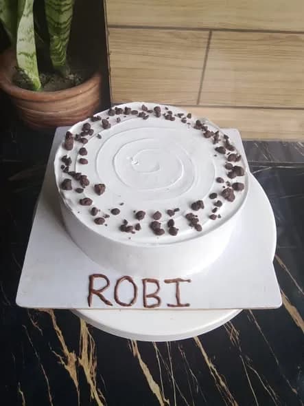 ভ্যানিলা স্পঞ্জ কেক – চকো চিপস হোয়াইট