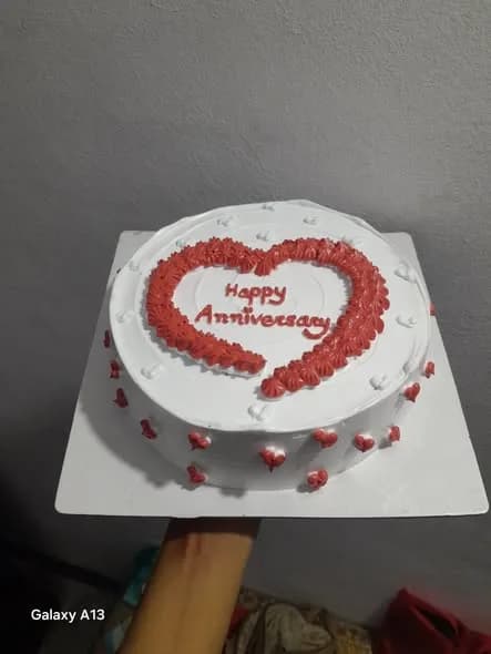 ভ্যানিলা স্পঞ্জ কেক – রেড হার্ট অ্যানিভার্সারি