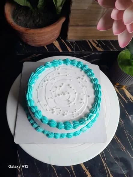 ভ্যানিলা স্পঞ্জ কেক – টিল শেল বর্ডার