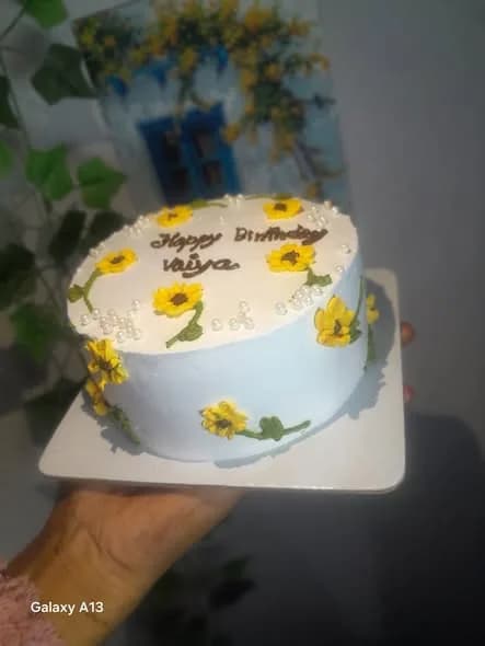 ভ্যানিলা স্পঞ্জ কেক – ইয়েলো সানফ্লাওয়ার ও পার্ল 4