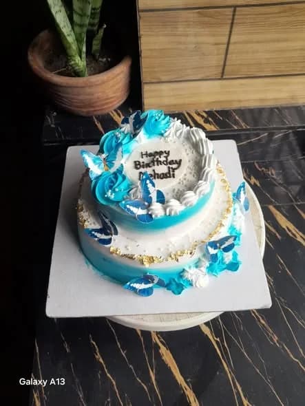 ভ্যানিলা স্পঞ্জ কেক – ব্লু বাটারফ্লাই দুই স্তর