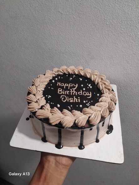 ক্যারামেল ড্রিপ চকলেট কেক