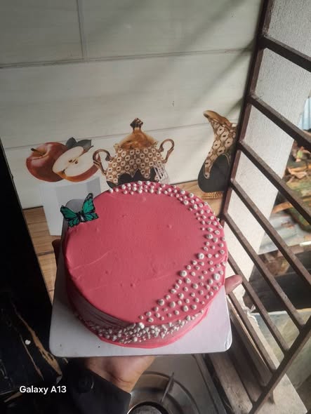 পিংক পার্ল কেক