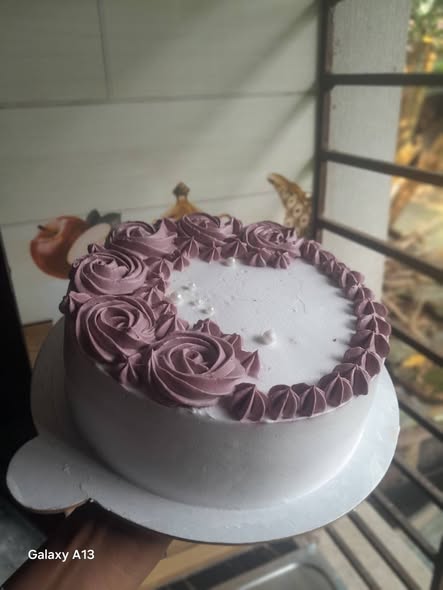 মভ রঙের রোজেট কেক দাম