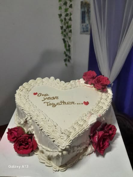 ফ্রেশ গোলাপ হার্ট কেকের দাম