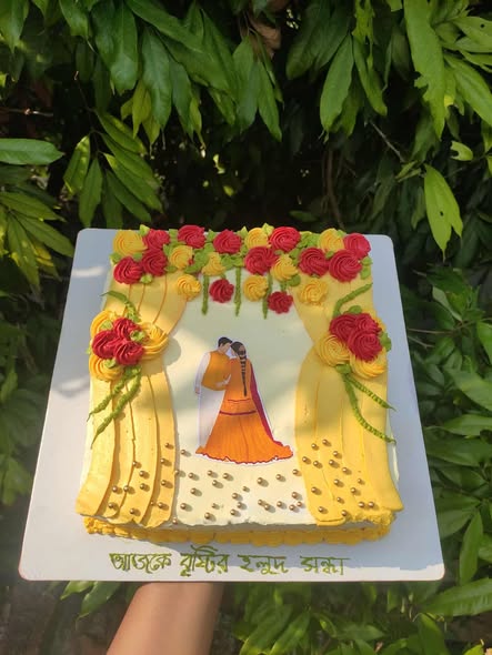 গায়ে হলুদ থিম কেক