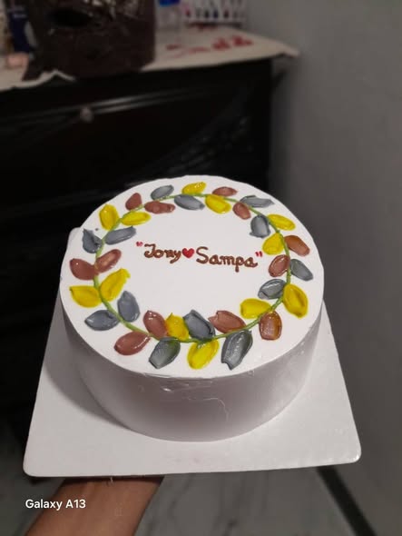 রেড রেড ভেলভেট কেক